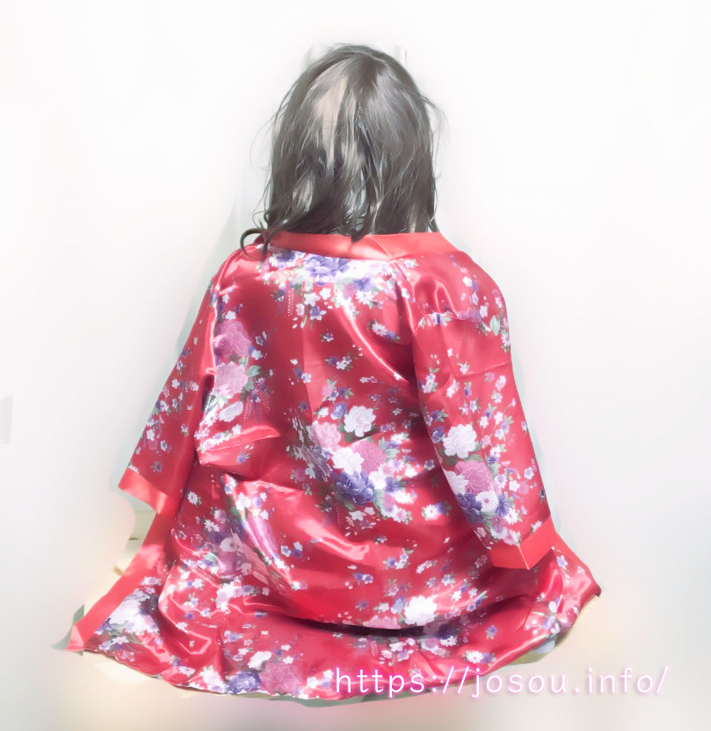 ラブボディAKIに花魁風の和服を着せ替えた後ろ姿