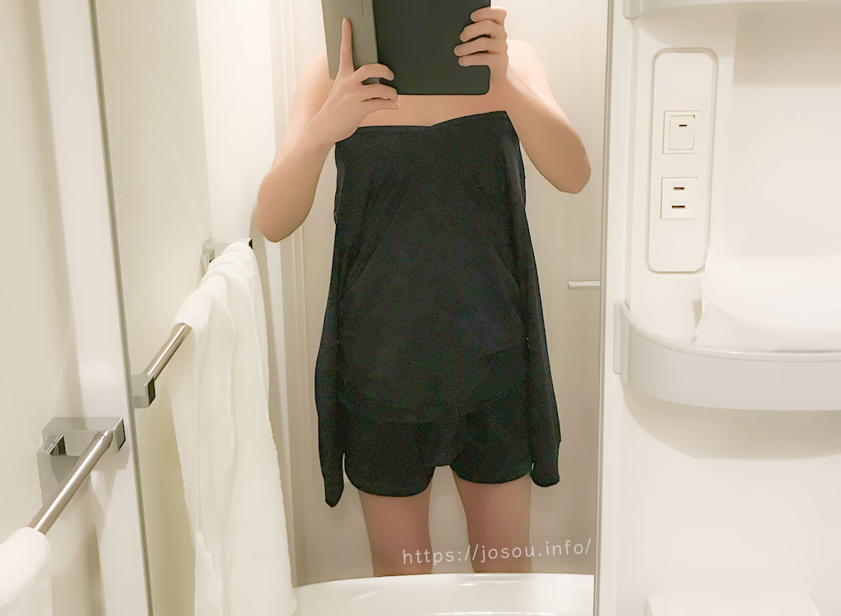 ロンTをミニスカのワンピース・ドレスとして着こなす